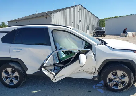 2025 Toyota Rav4 Hybrid Xle z USA, uszkodzony, nr VIN JTMRWRFV3SD277671